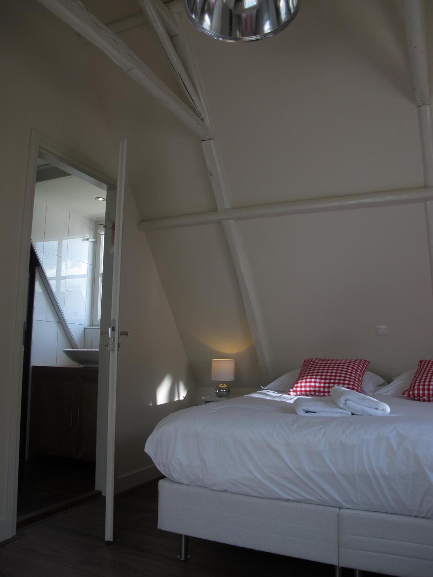 De Thuiskamer In Grou Als B&B Of Vakantiehuis Eksteriør bilde