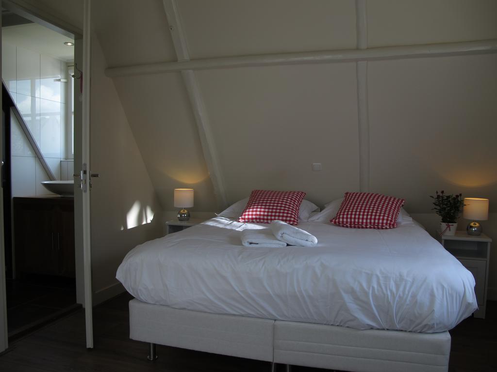 De Thuiskamer In Grou Als B&B Of Vakantiehuis Eksteriør bilde