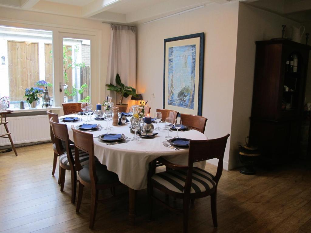 De Thuiskamer In Grou Als B&B Of Vakantiehuis Eksteriør bilde